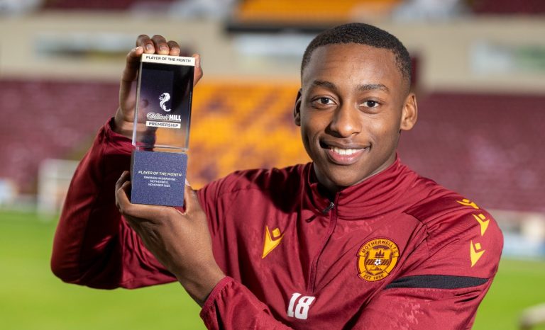 Maswanhise credits team effort after Player of the Month award